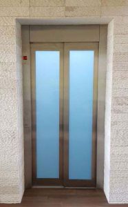 Sliding Doors - Harwel Lifts and Hoists